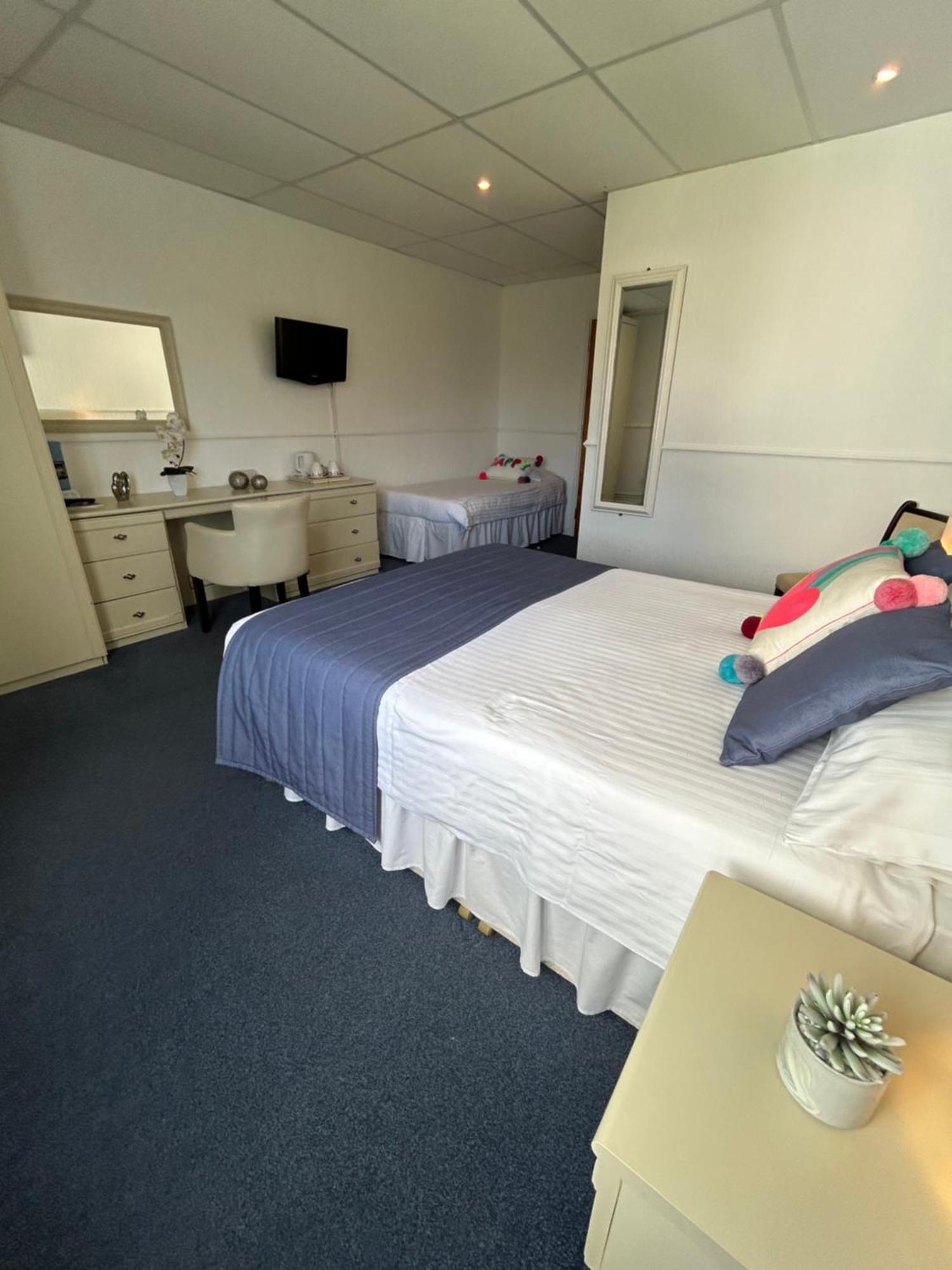 Westhill Country Hotel Saint Helier Eksteriør billede