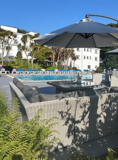 Westhill Country Hotel Saint Helier Eksteriør billede