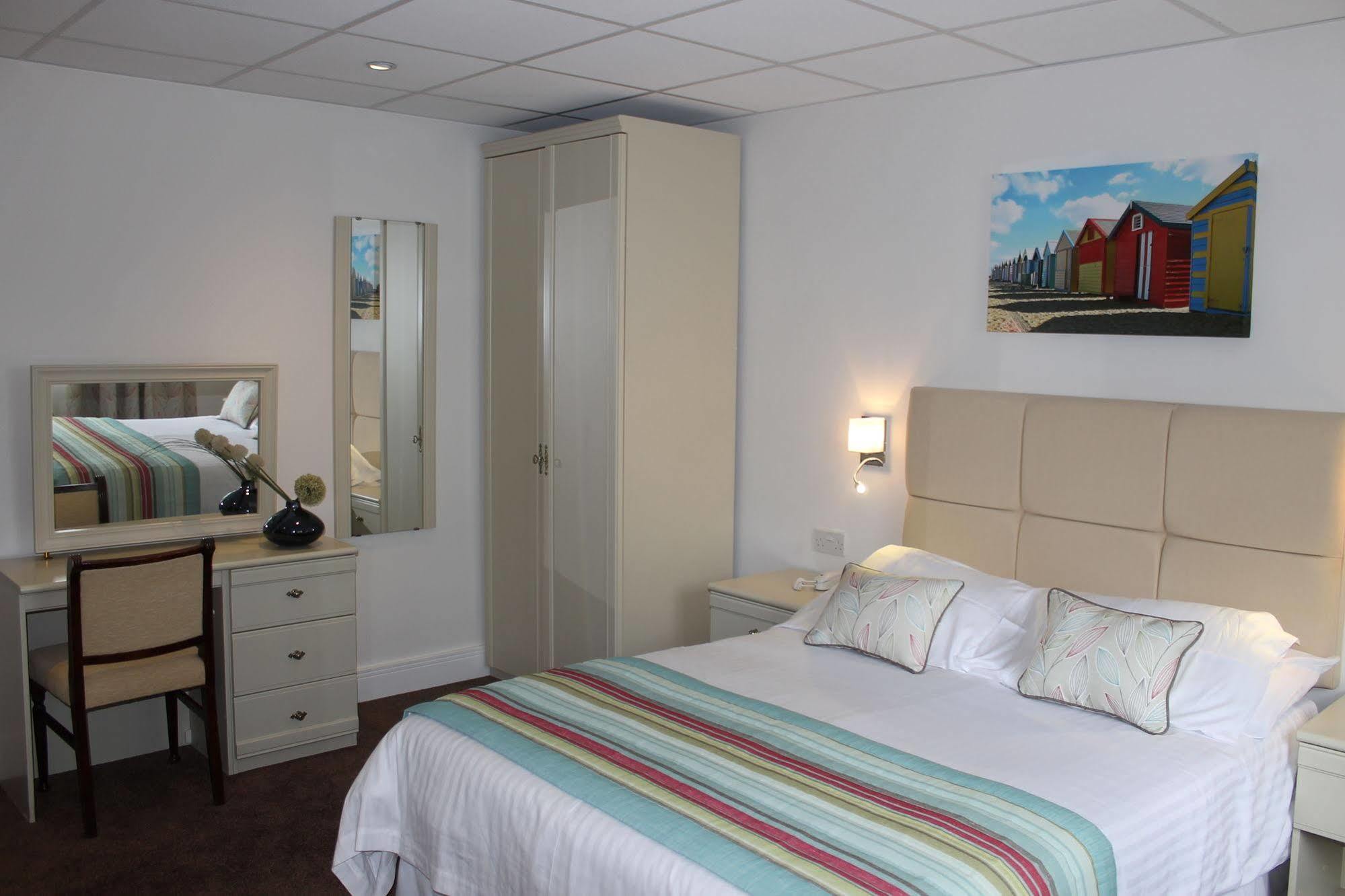 Westhill Country Hotel Saint Helier Eksteriør billede