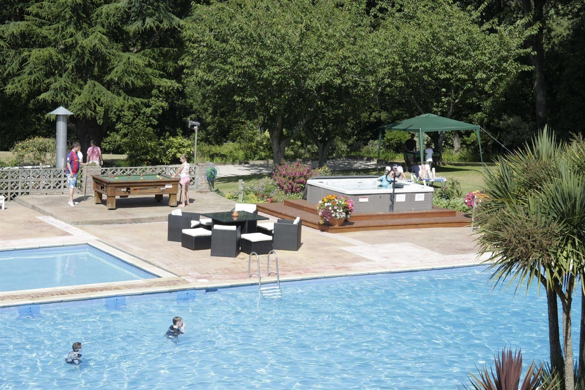 Westhill Country Hotel Saint Helier Eksteriør billede